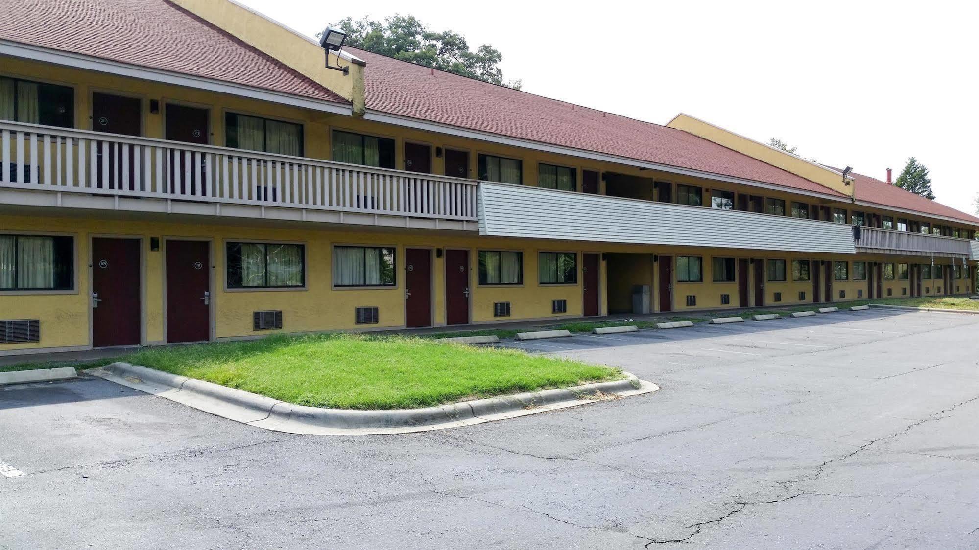 Motel 6-Charlotte, Nc - Airport ภายนอก รูปภาพ