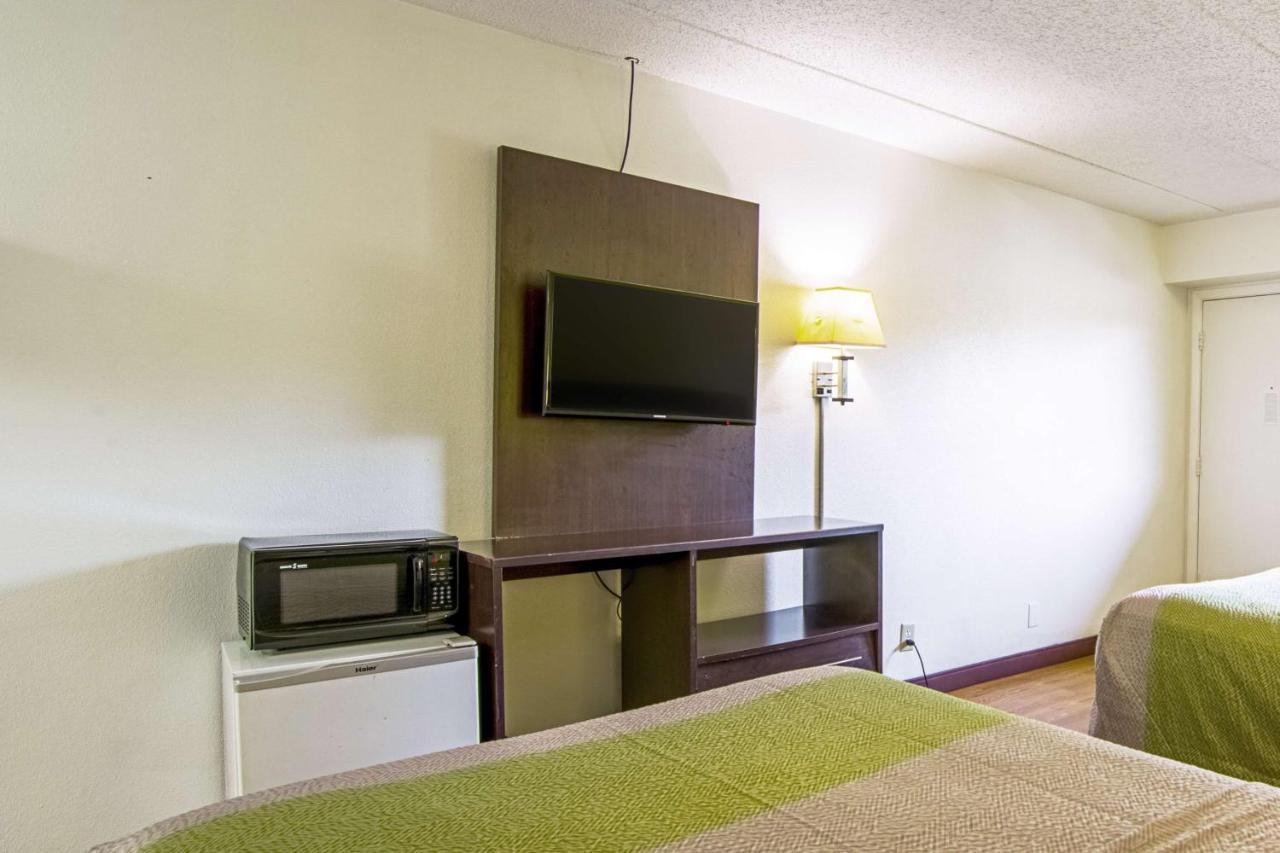 Motel 6-Charlotte, Nc - Airport ภายนอก รูปภาพ